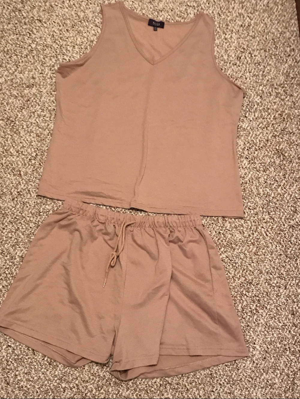 NYDJ Taupe V‑Neck Sleep Tank and Drawstring Shorts Set